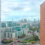 Bright 2Br High Floor Flat, Nine Elms, 3Min Tube