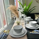 Mansion Apartment In London
