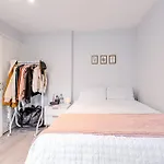 Comfortable 1Br Duplex In Clapham