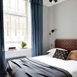 Stunning 1 Bedroom Apartment Minutes From Angel Tube