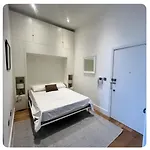 Stunning Modern Artsy 1-Bedroom Flat Centre Ldn