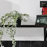 Weekly Or Monthly Stays, London, Stepney Green, 2Bedroom Apt, Sleeps 6, Servcied Apartment By Maison Christo Property Short Lets & Serviced Accomdation