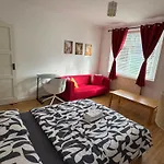 Happy Homestay London