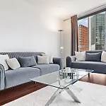 18Th Floor Luxury 2 Bedroom, 2 Bathroom Sky View With Rooftop Access & Gym! Unbeatable Experience & Extreme Value!