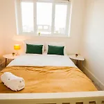 Coombe Hill 2 Bedroom House & Parking