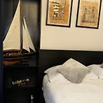 Entire Flat Custom House