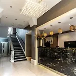 Lha Paddington Hostel