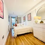 2 Bed Garden Flat- Highgate