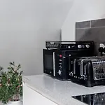 Mayfair Loft Apartment!