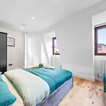 Serviced Apt In Central London Lr3