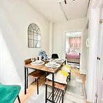 Beautiful Family Apartment Near Hyde Park