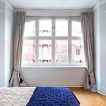 Elegant Bright Central London Flat - Sleeps 5