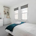 Portobello Road Iconic House