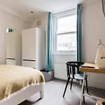 Modern 3-Bed Duplex Apartment In Fitzrovia Near Oxford Street