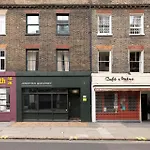 Modern 3-Bed Duplex Apartment In Fitzrovia Near Oxford Street
