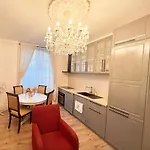 Hyde Park Residential Suite
