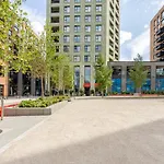 Elegant Penthouse In Stratford - Walk To Tube & Near Canary Wharf