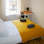 Stylish Cosy 1 Bedroom Flat