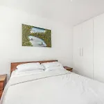 Lovely Notting Hill Apartment