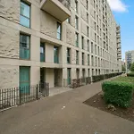 Amazing 2 Bedroom Flat In E20