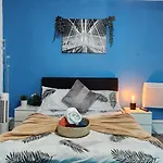 New Deluxe Studio Apt-2