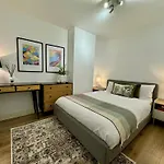 Holiday Home 2Br L 2Ba With Patio-Sleep 6