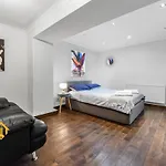 Exclusive 2Bed 2Bath Flat In Swiss Cottage
