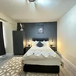 Marble Arch Beautiful Family Apartment