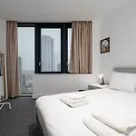 Guestready - Modern Living With Skyline Views