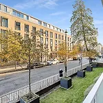 City Relay Urban Charm Chelsea Apartment