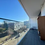 Sunfilled 2Bd Hideaway By Victoria Park