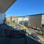 Sunfilled 2Bd Hideaway By Victoria Park
