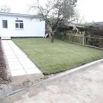 Harrow Luxury Flat With Free Parking.