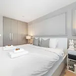 Lovely 2 Bedroom Flat In The Heart Of Chelsea