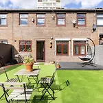 Modern Room With Bathroom & Garden In A Shared House - No Kitchen