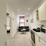 Beautiful Apartment Near Central London