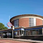 Staylondon - Sleeps 6 With Free Parking - Tourist, Concerts & Matches