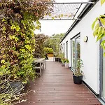3 Bed Luxury Penthouse In Shoreditch