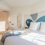 Whitecross Westfield Shopping Centre Apartment
