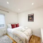 Central Camden Apartment P3