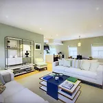 Mayfair Hyde Park Apartment - Check Profile