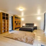Stunning Oversized 3 Bedroom Flat In Notting Hill