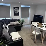 Top Floor 2Bed Flat