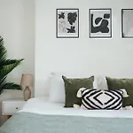 Stylish Central Kings Cross 2 Bedroom Flat