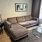 A Stunning 2 Bed Flat To Let In Victoria London