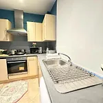 London Eye Beautiful Family Apartment