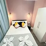 London Eye Beautiful Family Apartment