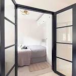 Entire Luxury Apartment In Greater London