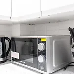 Beautiful Flat Near Central London - Entire Flat - Equipped Kitchen - Private Bathroom