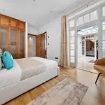 250 Sqm Mega Mansion